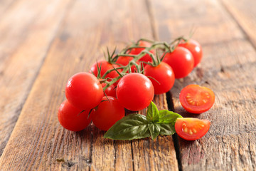 tomato grape and basil