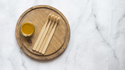 Toothpaste and toothbrush ORGANIC