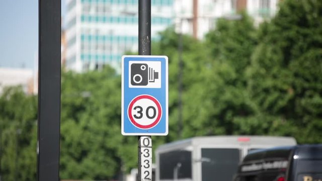 30mph sign in London