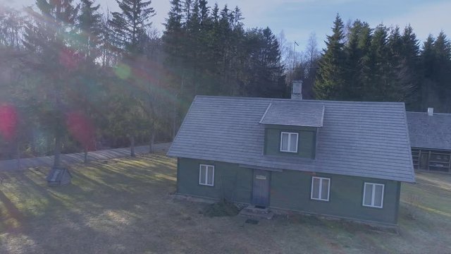 2811_A_modern_rest_house_on_the_side_of_the_lake_in_Haanja_Estonia.mp4