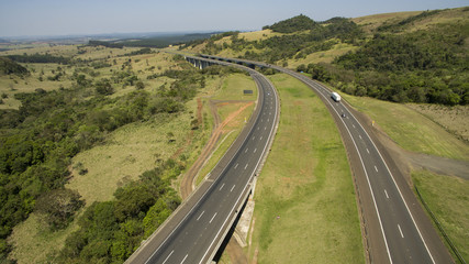 Highway that goes from one state to the other 