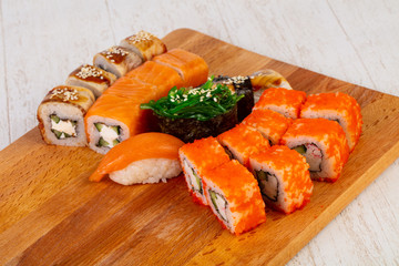 Traditional sushi set