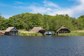Bootshäuser am Bodden Darß