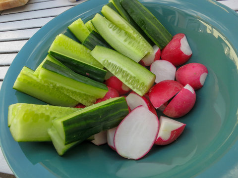 obst und gem&uuml;se in schale