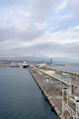 Fototapeta na wymiar バルセロナ港の風景