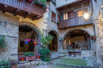 Fototapeta na wymiar camerata cornello ancient medieval village in Italy