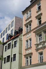 Altbau-Neubau Ensemble Hochformat, München, Germany