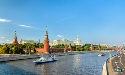 Fototapeta premium Panorama of Moscow Kremlin with the Moskva river - Russia