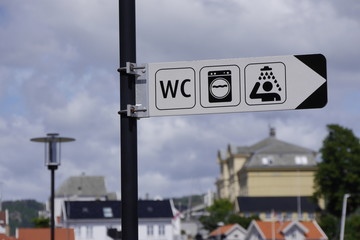 Ferien / Angelurlaub in Südnorwegen - Dusche, WC und Waschmaschine im Gästehafen