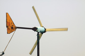rotating wind turbine
