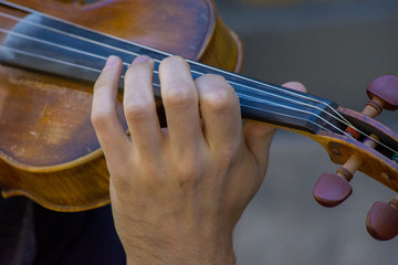 Hand of the violinist