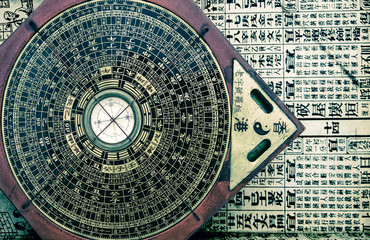  old chinese feng shui compass