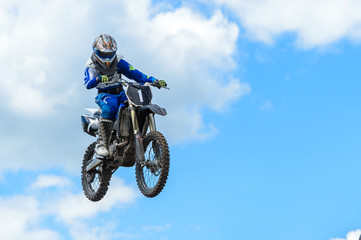 Obraz na płótnie Canvas Motocross high jump