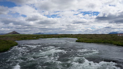 Fluss-Landschaft im Gebiet um den Mývatn-See / Nord-Island
