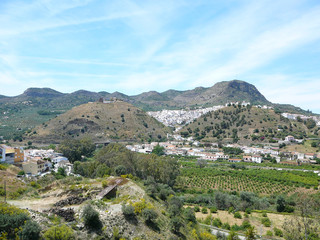 Obraz premium View of Alora village across Guadalhorce valley