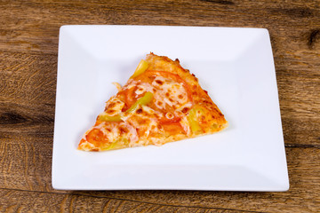 Pizza with bell pepper