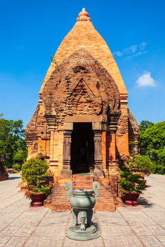 Ponagar, Po Nagar Temple towers