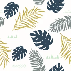 Tapeten Abstraktes nahtloses Muster mit tropischen und goldenen Blättern. Vektor-Illustration © natikka