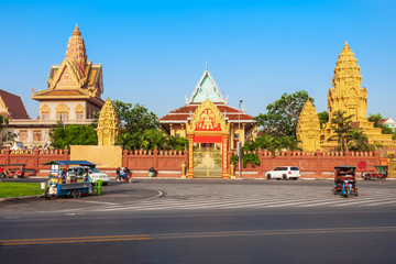 Wat Ounalom temple, Phnom Penh