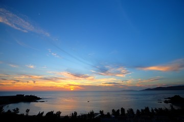 Obraz premium Beautiful sunset view magic moment with in Japan Okinawa
