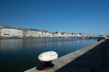 voilier en escale à cherbourg