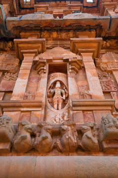 Shiva imerging from a linga, Lingodhbhava, niche on the western wall, Brihadisvara Temple, Tanjore, Tamil Nadu