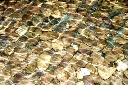 the peble in the water