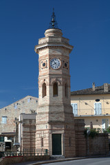 Fototapeta na wymiar clock tower,Italy,old,monument,clock,sky,blue