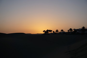 Fototapeta na wymiar tramonto playa del ingles