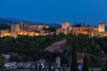 Obraz premium Alhambra in Spain's Granada during the summer season