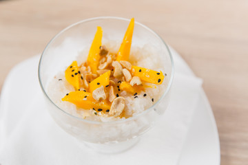 Thai mango sticky rice with coconut cream 