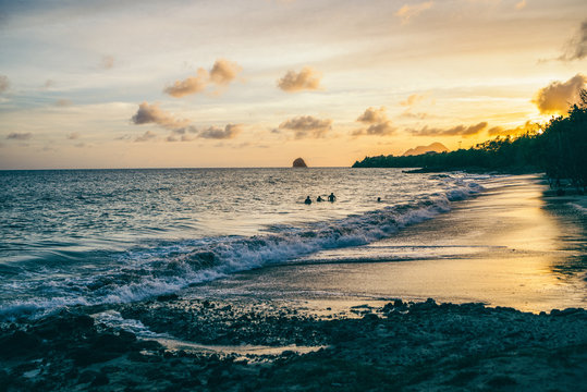 Sc&egrave;ne de vie, sunset
