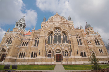 Fototapeta na wymiar Neue Synagoge in der ungarischen Stadt Szeged 