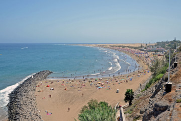 Spain. Gran Canaria. Playa del Ingles. Beach. View to the west