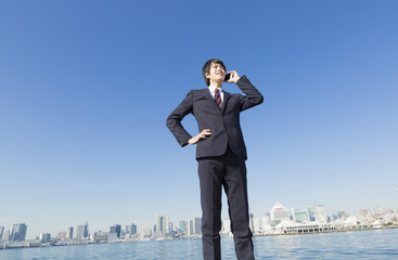 東京・ビジネスマン・スマートフォン