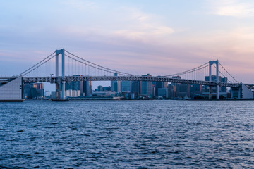 夕暮れ時の東京　レインボーブリッジ６