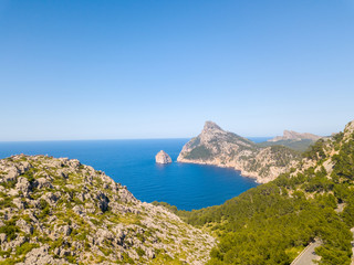 Fototapeta na wymiar Luftbildaufnahmen bei Mirador Es Colomer auf Mallorca 