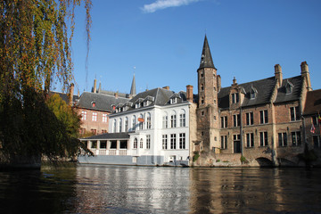 Fototapeta na wymiar Ghent Canal