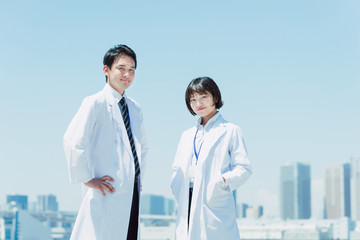 腕組みをする白衣の男性 Wall Mural Wallpaper Murals Chachamal 腕組みをする白衣の男性 Wall Mural Wallpaper Murals Chachamal