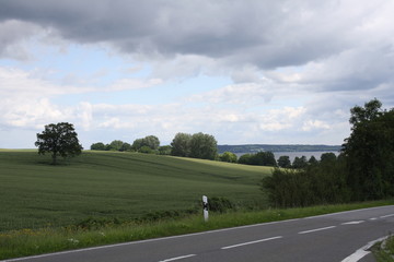 Bew&ouml;lktes Land