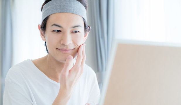 男性のスキンケア のストック写真 ロイヤリティフリーの画像 ベクター およびビデオ Adobe Stock