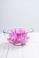 aroma bowl on white wooden