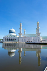 Fototapeta na wymiar コタキナバル市立モスクのイメージ