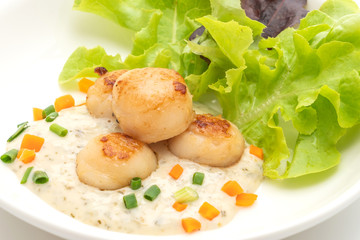 grilled scallops shell with vegetable