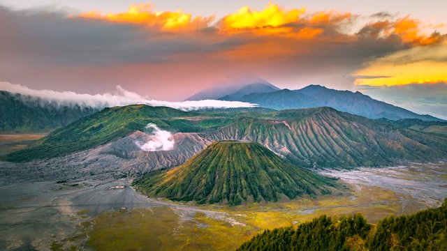 4K Timelapse Movie Sunrise Scene View of Mts. Bromo, Semeru, Batok and Widodaren, Tengger Caldera