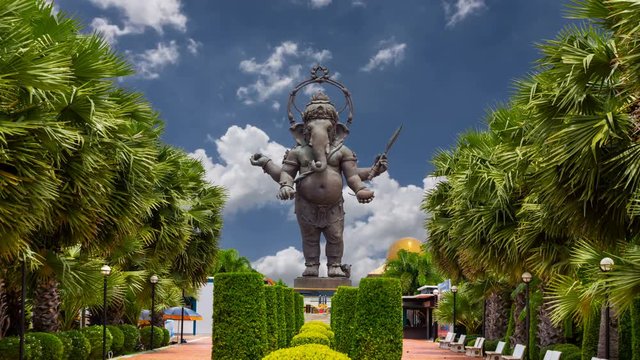 Ganesh Park The biggest stand in Thailand Created by religious beliefs.A tourist attraction Popular Religious