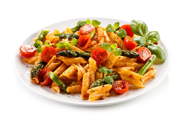 Pasta with tomato sauce and vegetables