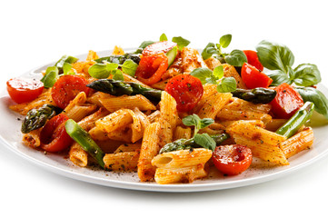 Pasta with tomato sauce and vegetables