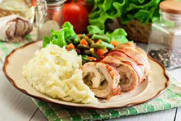 Chicken breast stuffed with champignon