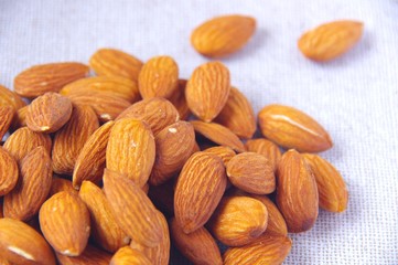 ナッツ　ローストアーモンド　「Roast　almonds」